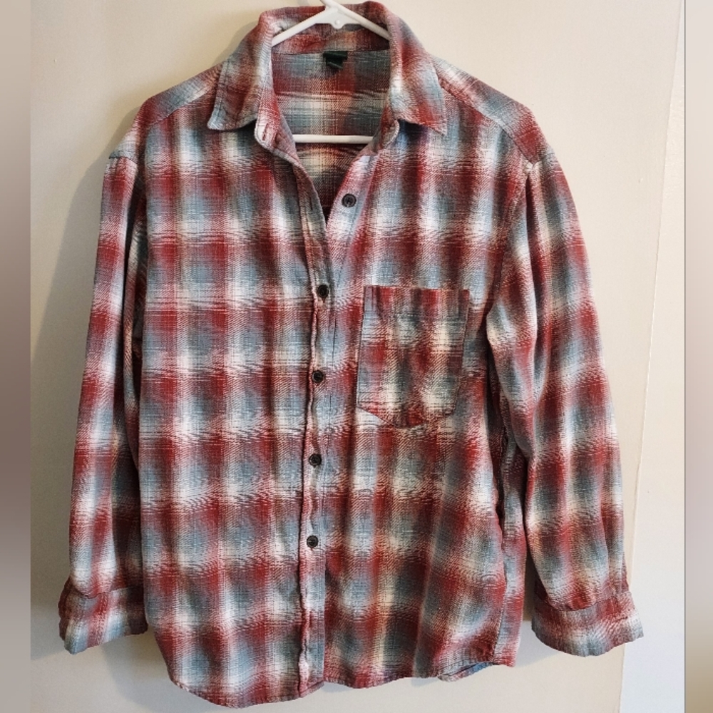 Red, Blue and Gray Plaid Button-Up flannel Shirt with pockets